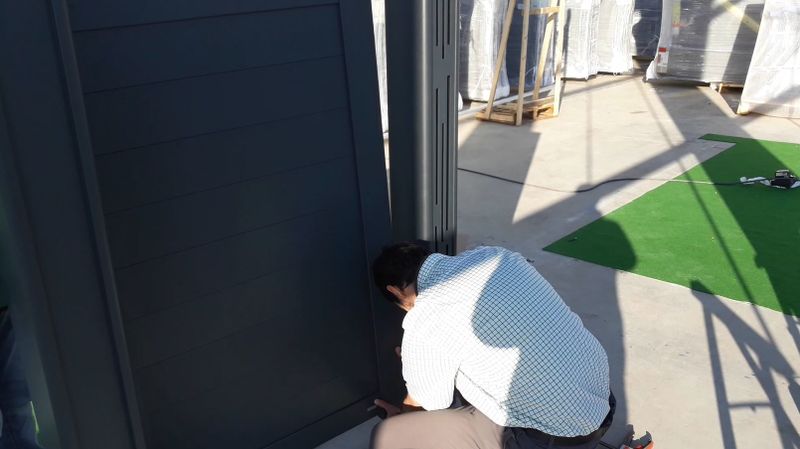 Fichier:Calage Portillon Mise en place portillon.JPG